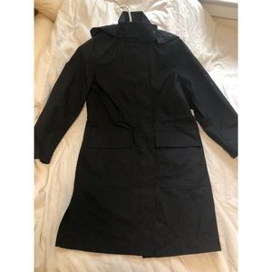 Uniqlo Blocktech rain Parka size Sm fits LARGE
